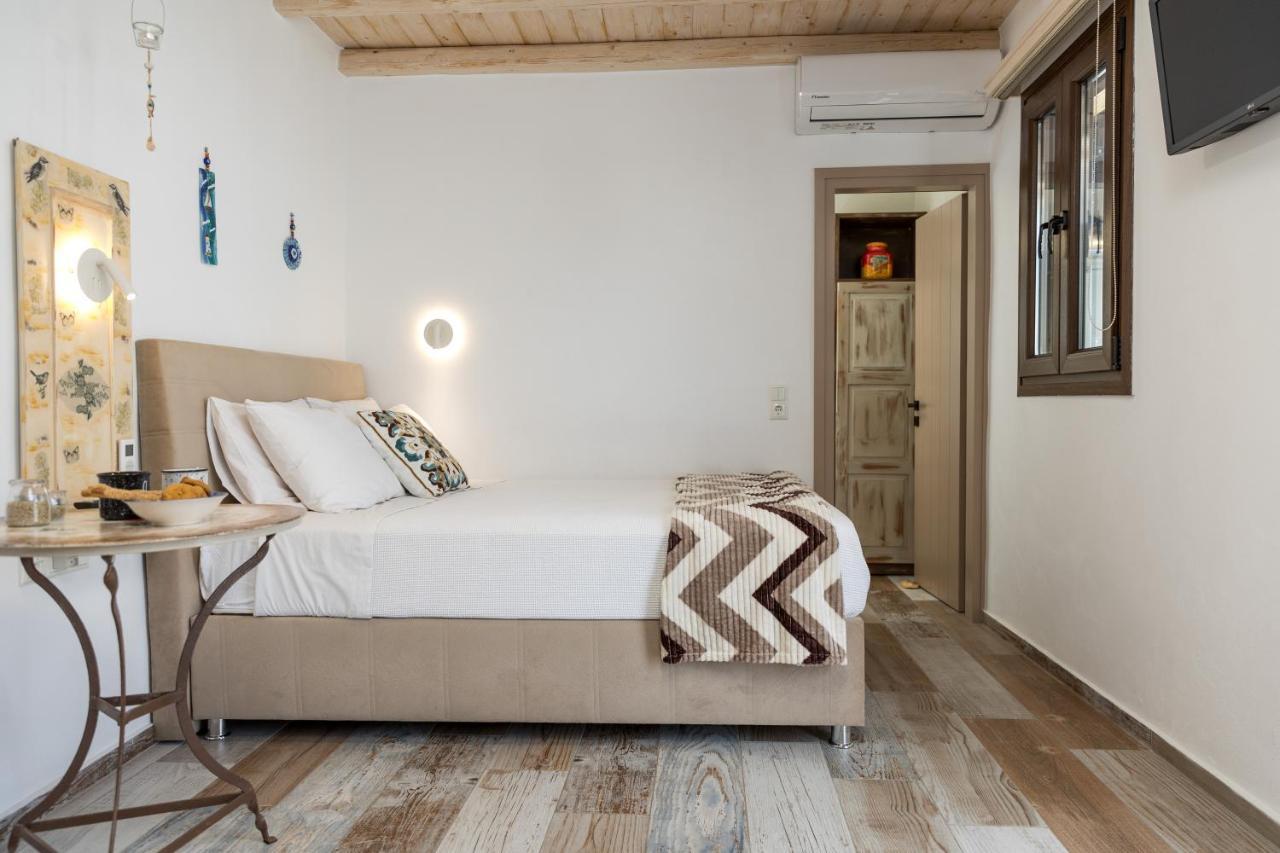 Elizabeth'S Small Apartment Naxos City ภายนอก รูปภาพ