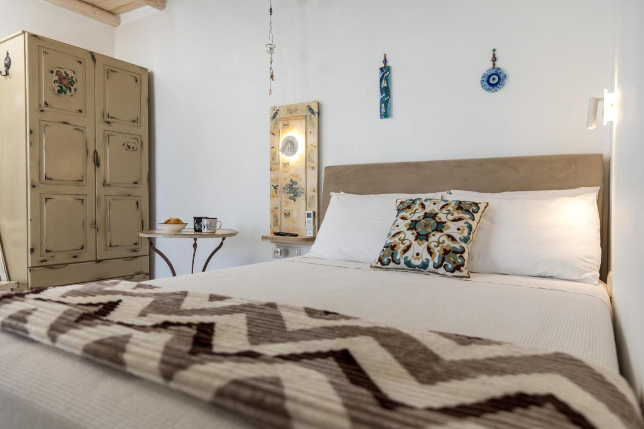 Elizabeth'S Small Apartment Naxos City ภายนอก รูปภาพ